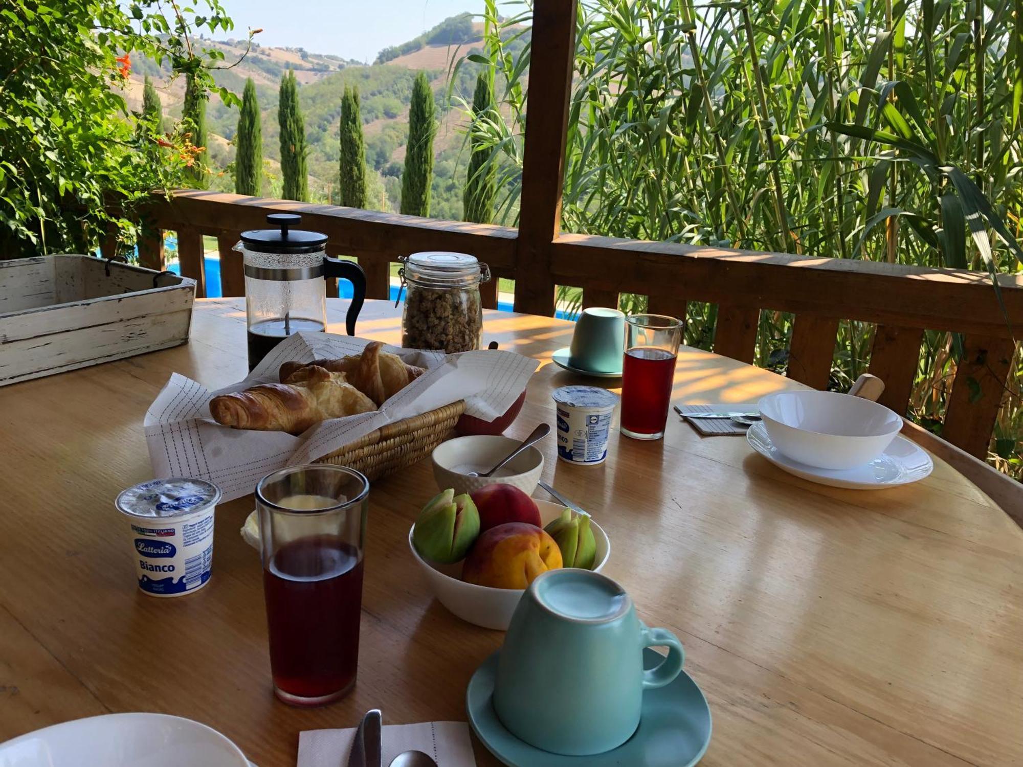 Casa Vesta Acomodação com café da manhã Castilenti Exterior foto